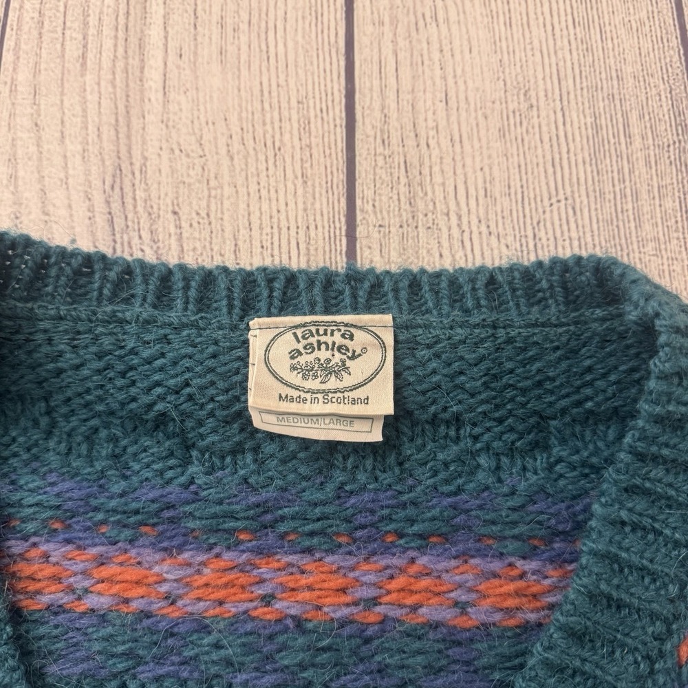 Laura Ashley Scotland Fair Isle Wool Cardigan Cottagecore Vintage Medium/Large - Picture 2 of 8